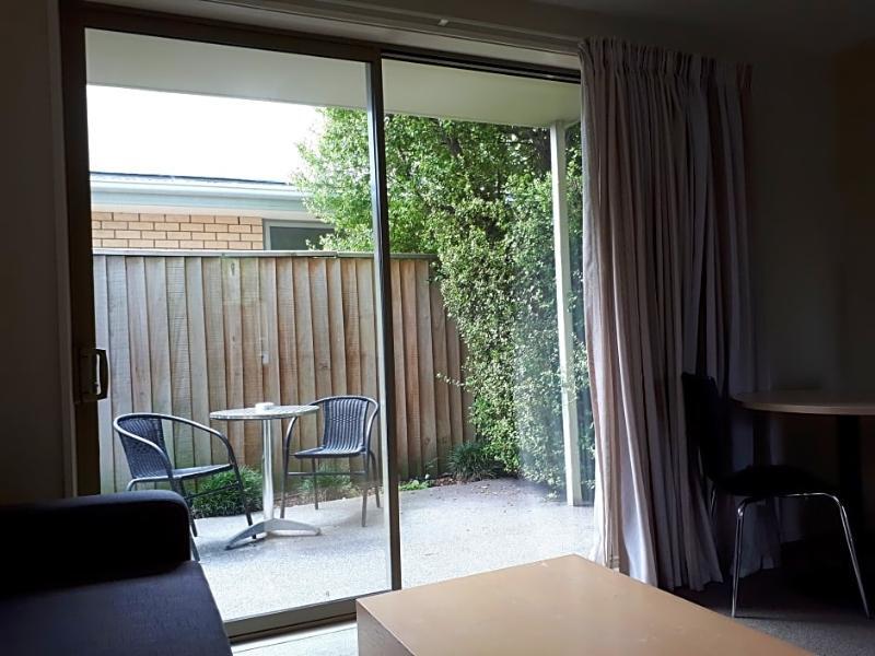 Motel Tower Junction Motor Lodge: With Free Railway Shuttle